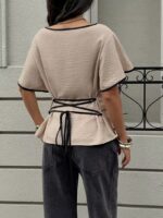 Retro Fashion Back Tie Design Women'S T-Shirt - Image 4