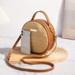 Wo 's Handbag 2025 New Pastoral Style Woven Bag Vintage Casual Straw Weaving Bag Summer Beach Vacation Handbag - Image 2