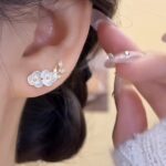 [NEW]A Pair of 2pcs, Camellia Earrings, High-Quality Jewelry, Upgraded Temperament Earrings, High-End Decorative Earrings, - Image 4